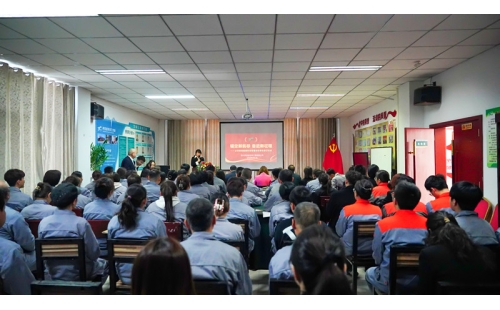 乘風破浪啟新程，誓言鏗鏘擔使命 —— 銀川伊百盛管理層履職宣誓暨目標責任簽訂儀式圓滿舉行