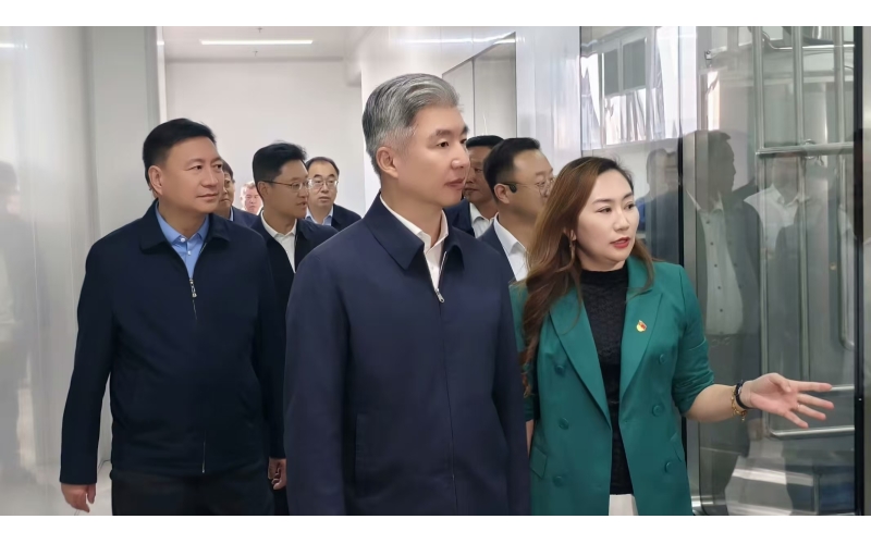 自治區黨委副書記莊嚴，自治區農業農村廳黨組書記、廳長王建一行蒞臨企業調研